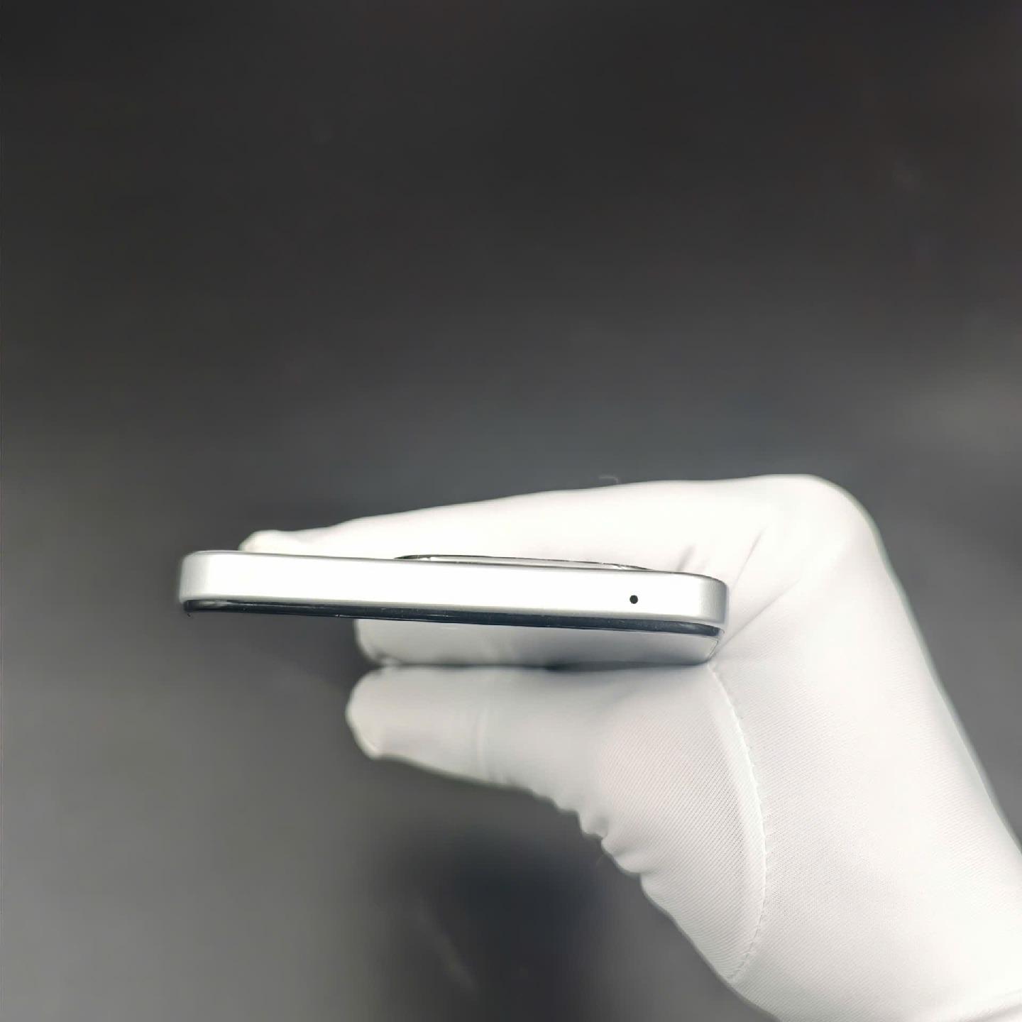 ViVo IQOO z9x 5G 8/256-duoc-ban-tai-Nhất Tín Mobile , anh chị nhắn zalo 0937545427 ,để tư vấn trước khi đặt hàng giúp em