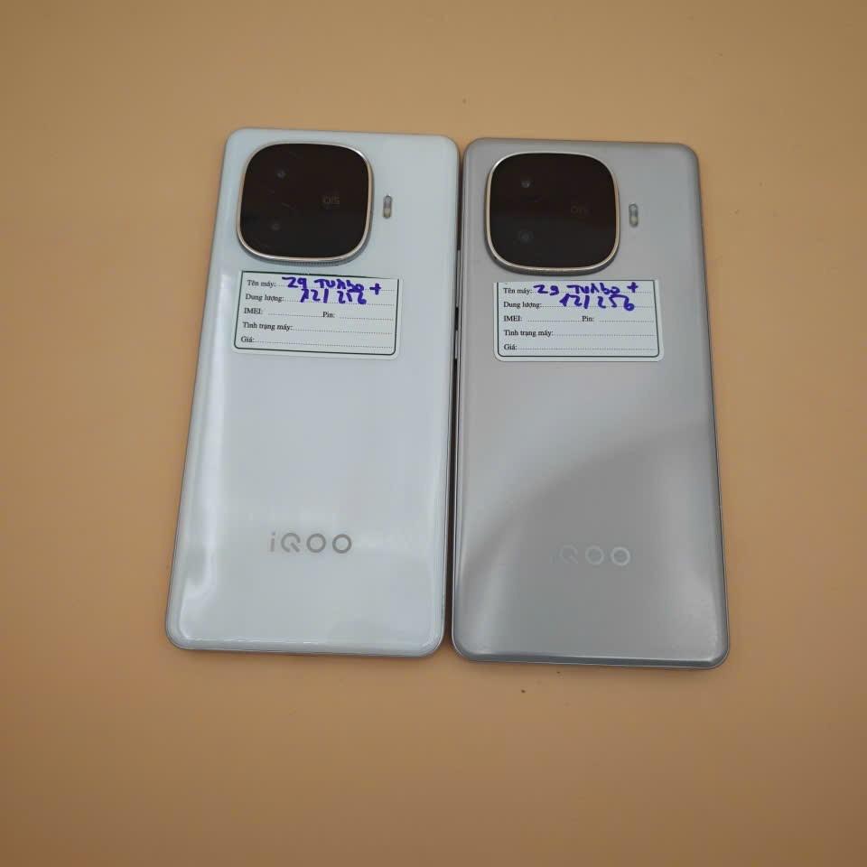 ViVo Z9 turbo plus 12/256 fullbox-duoc-ban-tai-Nhất Tín Mobile , anh chị nhắn zalo 0937545427 ,để tư vấn trước khi đặt hàng giúp em