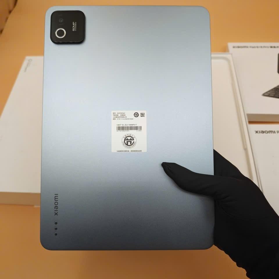 Xiaomi mipad 8 pro 12/256 Rom quốc tế-duoc-ban-tai-Nhất Tín Mobile , anh chị nhắn zalo 0937545427 ,để tư vấn trước khi đặt hàng giúp em