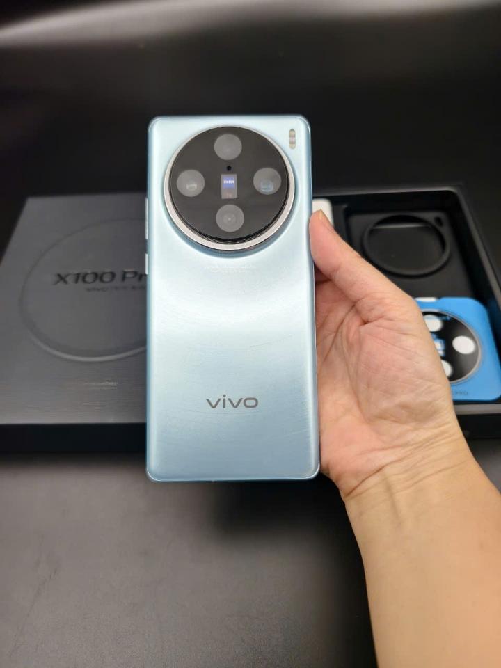 ViVo X100 pro 12/256 Fullbox-duoc-ban-tai-Nhất Tín Mobile