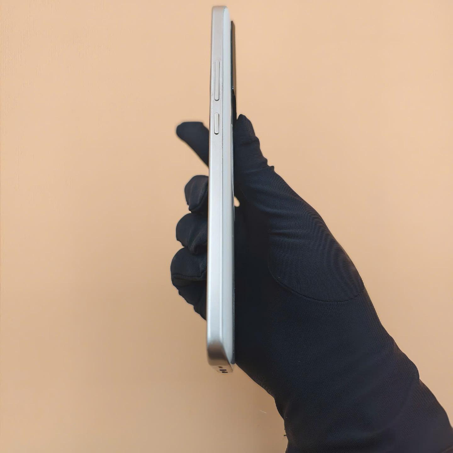 K60 Ultra 16/256 rom quốc tế-duoc-ban-tai-Nhất Tín Mobile , anh chị nhắn zalo 0937545427 ,để tư vấn trước khi đặt hàng giúp em