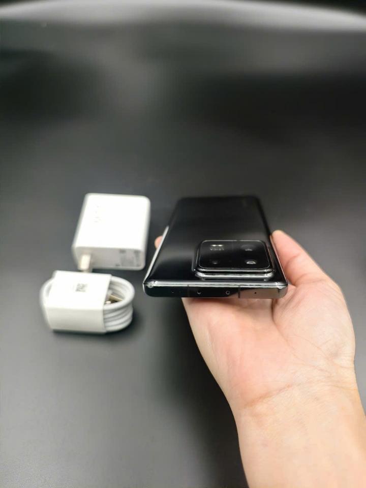Xiaomi 13 Pro 12/512 Rom quốc tế sạc-duoc-ban-tai-Nhất Tín Mobile