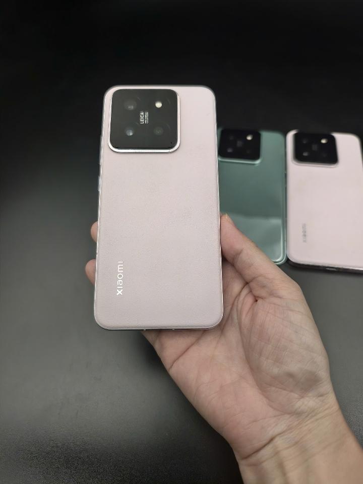 Xiaomi 14 12/256 và 16/512 Rom quốc tế-duoc-ban-tai-Nhất Tín Mobile , anh chị nhắn zalo 0937545427 ,để tư vấn trước khi đặt hàng giúp em