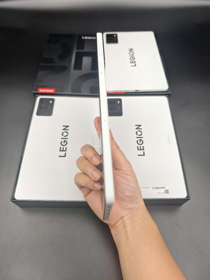 Lenovo Tab Y700 gen 3 12/256 Rom quốc tế-duoc-ban-tai-Nhất Tín Mobile , anh chị nhắn zalo 0937545427 ,để tư vấn trước khi đặt hàng giúp em