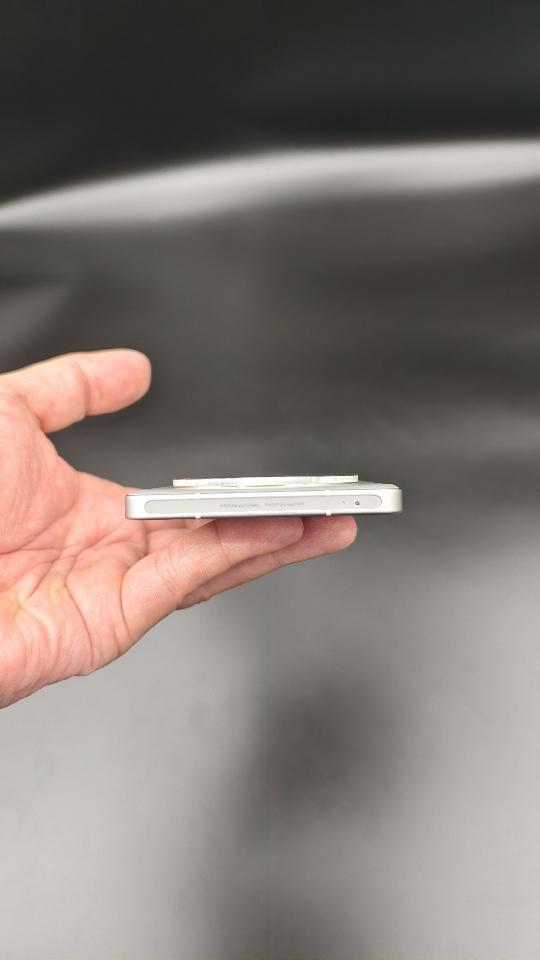 ViVo X100s 16/256-duoc-ban-tai-Nhất Tín Mobile , anh chị nhắn zalo 0937545427 ,để tư vấn trước khi đặt hàng giúp em