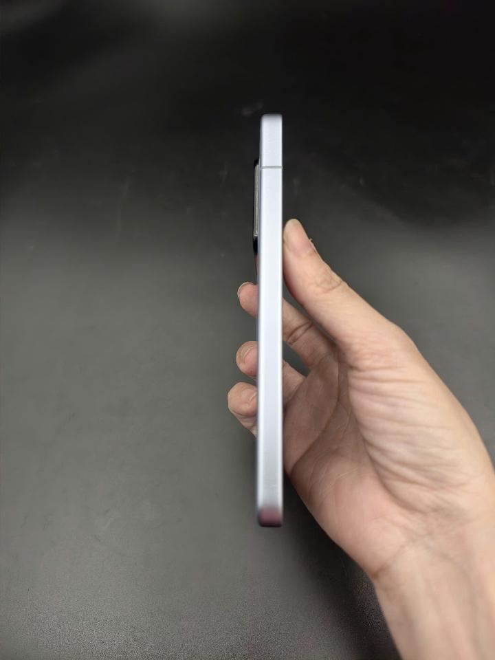Xiaomi 15 16/512 Rom quốc tế sạc-duoc-ban-tai-Nhất Tín Mobile