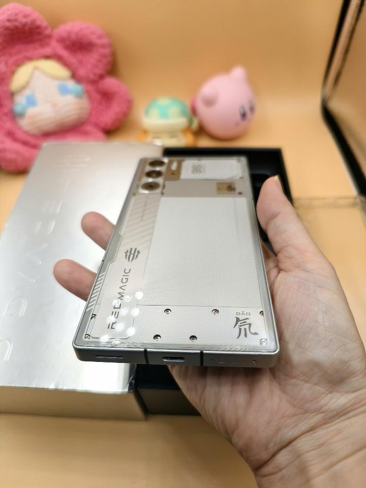 Redmagic 9s Pro 12/512 Rom quốc tế-duoc-ban-tai-0937545427