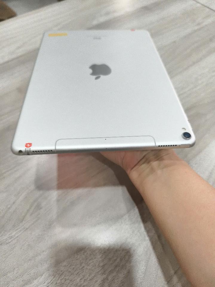 Ipad pro 10.5  64gb wifi+4g-duoc-ban-tai-0937545427