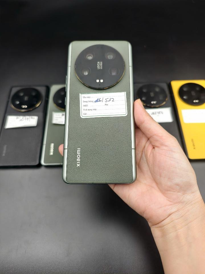 Xiaomi 13 Ultra 12/256 và 16/512  Rom quốc tế-duoc-ban-tai-Nhất Tín Mobile , anh chị nhắn zalo 0937545427 ,để tư vấn trước khi đặt hàng giúp em