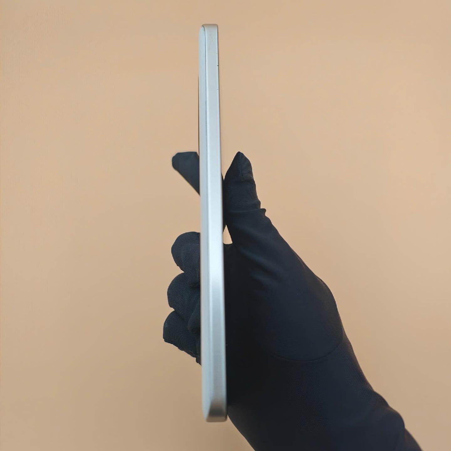 K60 Ultra 16/256 rom quốc tế-duoc-ban-tai-Nhất Tín Mobile , anh chị nhắn zalo 0937545427 ,để tư vấn trước khi đặt hàng giúp em