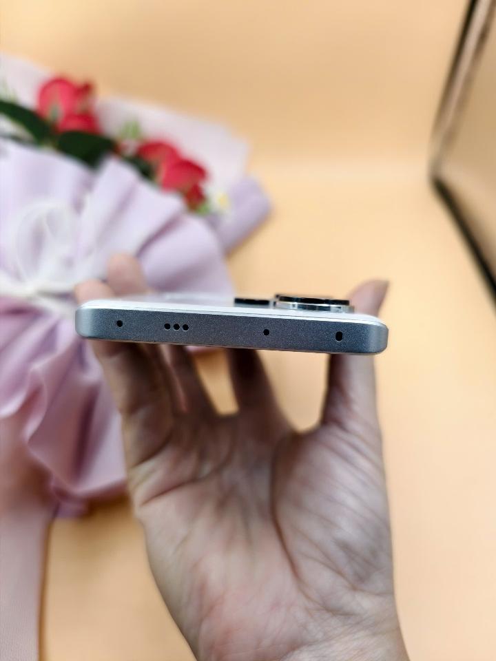Redmi Note 13 pro plus 12/256-duoc-ban-tai-0937545427