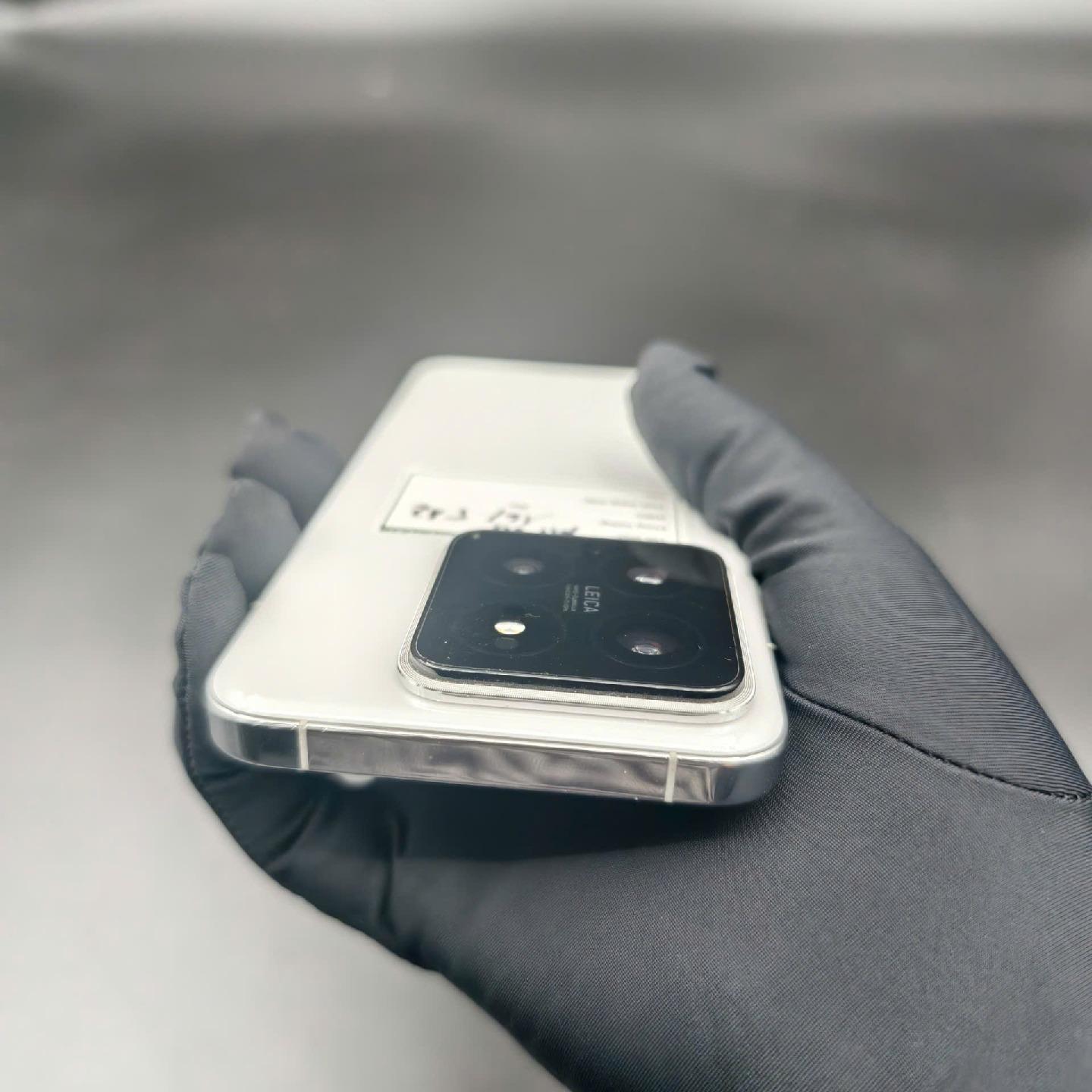 Xiaomi 14 16/512 Rom quốc tế-duoc-ban-tai-Nhất Tín Mobile , anh chị nhắn zalo 0937545427 ,để tư vấn trước khi đặt hàng giúp em