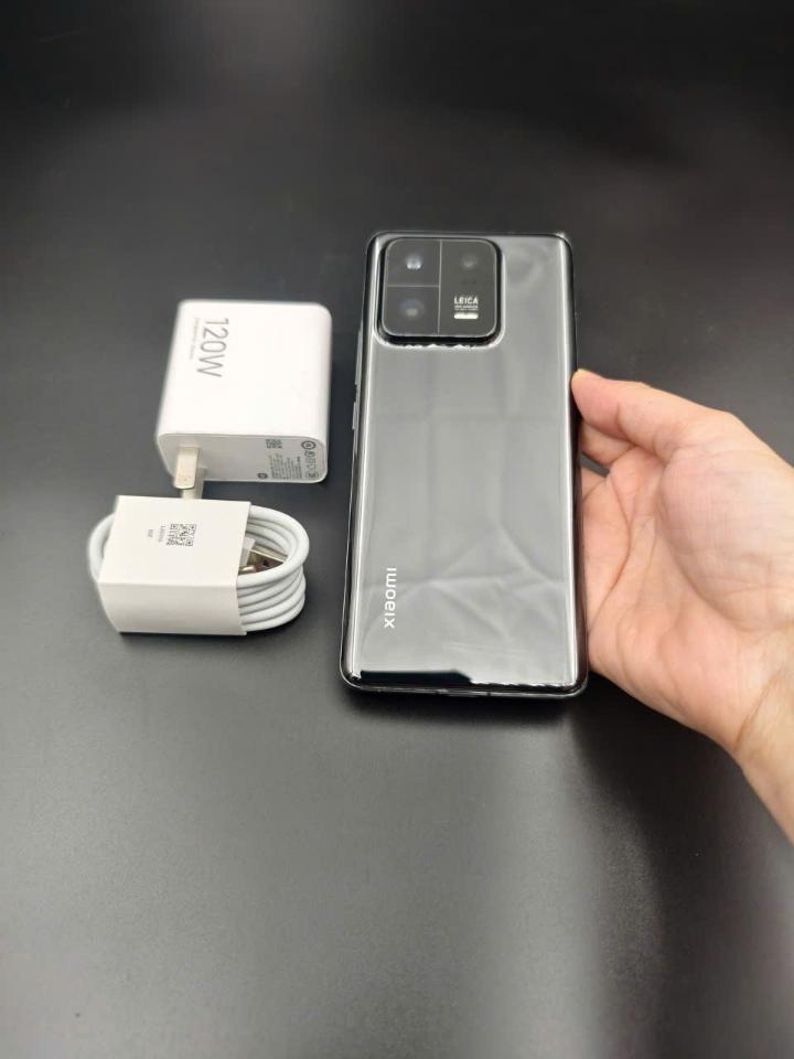 Xiaomi 13 Pro 12/512 Rom quốc tế sạc-duoc-ban-tai-Nhất Tín Mobile