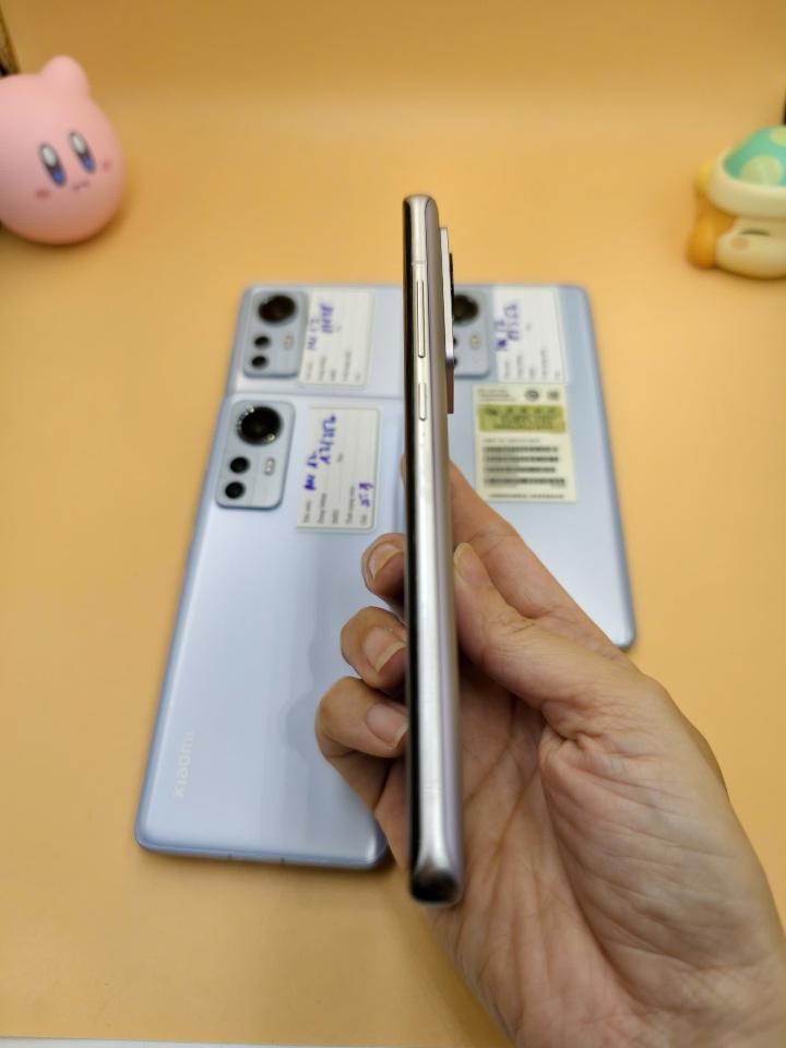 Xiaomi 12 Rom quốc tế 8/128 8,12/256-duoc-ban-tai-0937545427