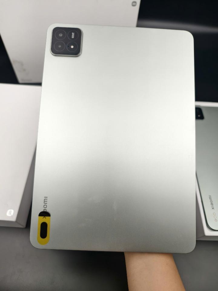 Xiaomi pad 6s pro 12.4 Rom quốc tế Fullbox-duoc-ban-tai-Nhất Tín Mobile , anh chị nhắn zalo 0937545427 ,để tư vấn trước khi đặt hàng giúp em