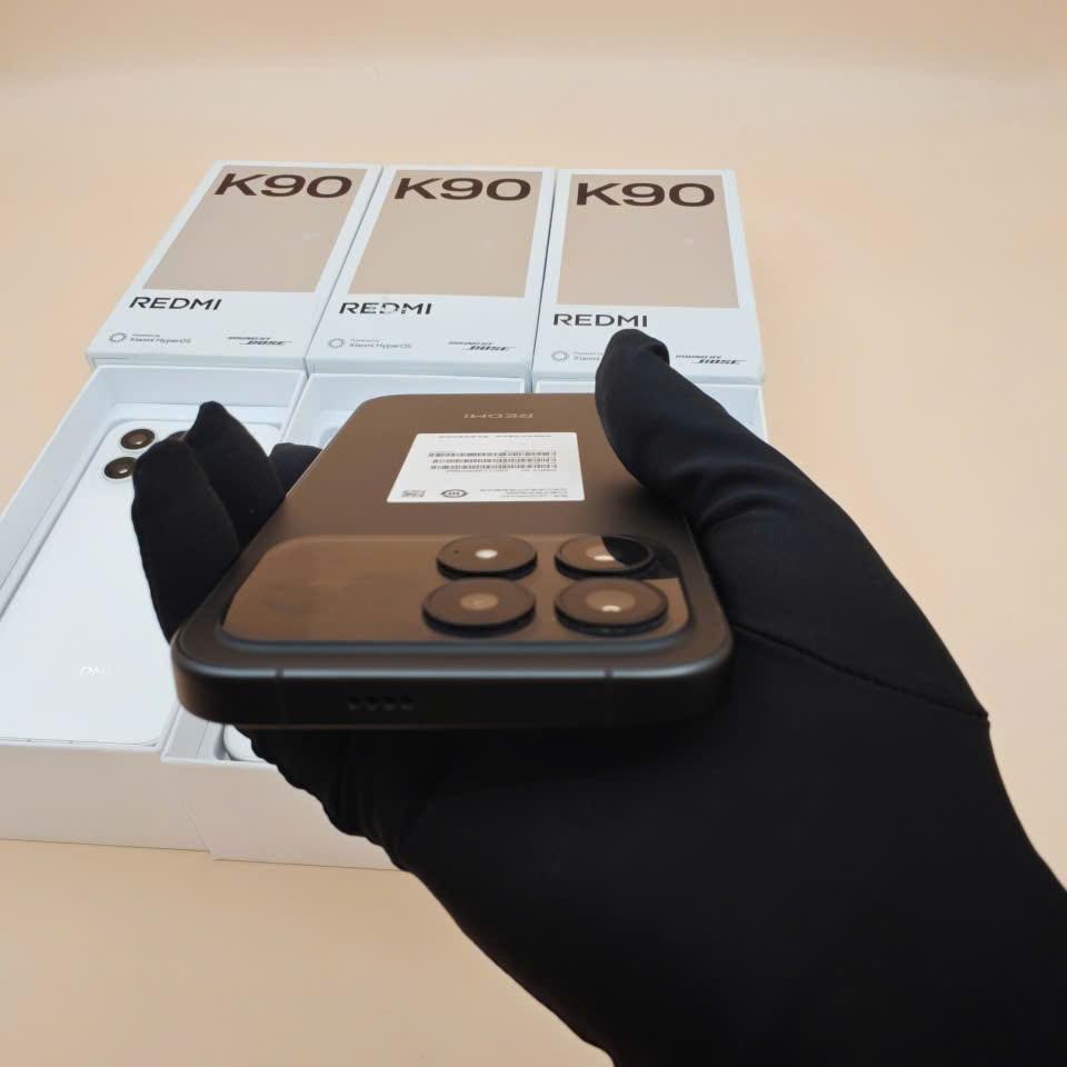 Xiaomi Redmi K90 12/256 Rom quốc tế fullbox-duoc-ban-tai-Nhất Tín Mobile , anh chị nhắn zalo 0937545427 ,để tư vấn trước khi đặt hàng giúp em