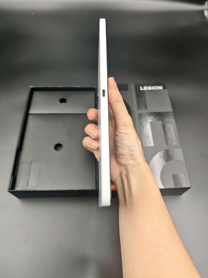 Lenovo Tab Y700 gen 3 12/256 Rom quốc tế-duoc-ban-tai-Nhất Tín Mobile