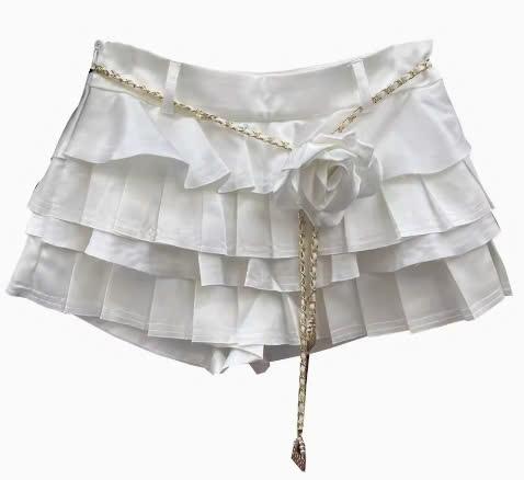 Chân váy trắng nhiều tầng
CCCVN03-duoc-ban-tai-Catchi
