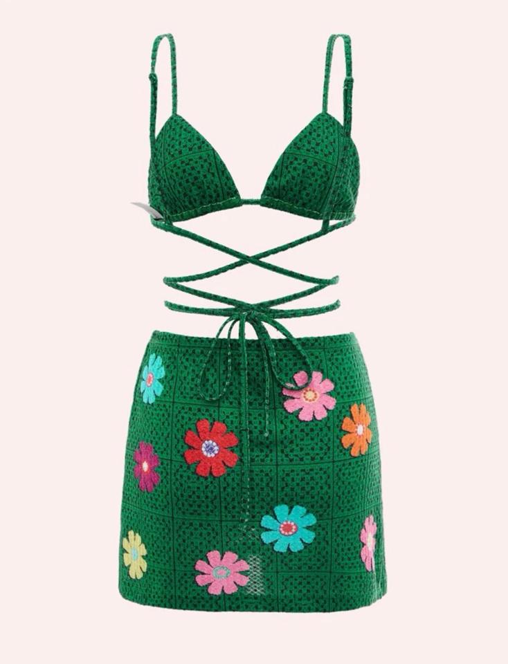 Bộ 2 mảnh đi biển-duoc-ban-tai-SAND + SKY ( Beachwear )