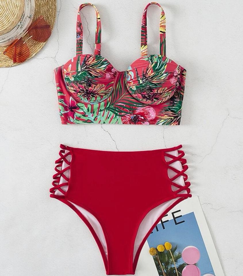 Bộ 2 mảnh cạp cao-duoc-ban-tai-SAND + SKY ( Beachwear )