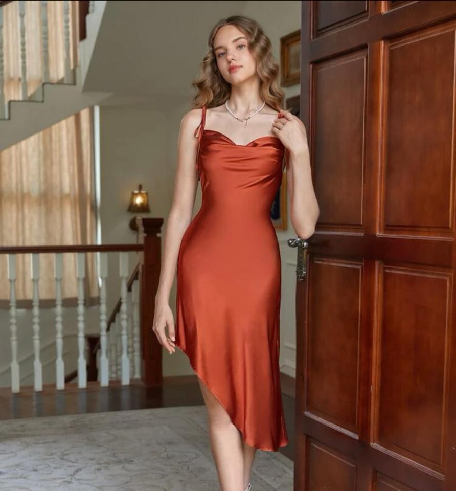 Đầm bất đối xứng thắt dây-duoc-ban-tai-SAND + SKY ( Beachwear )