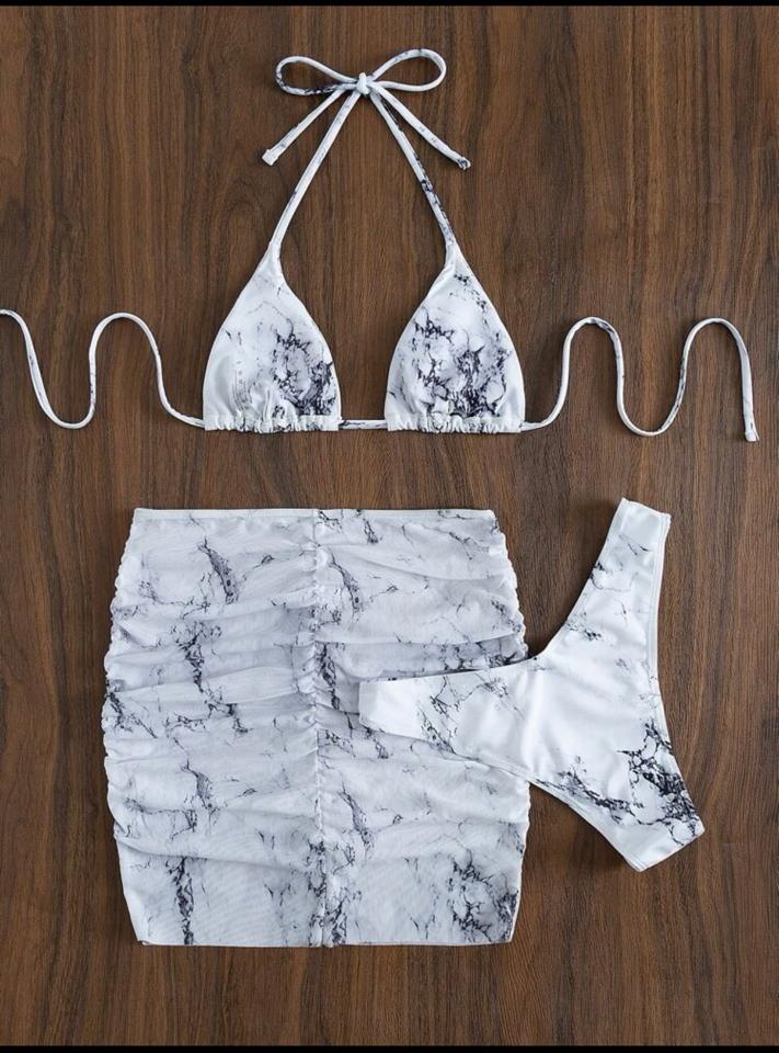 Bộ bikini đá hoa và váy che-duoc-ban-tai-SAND + SKY ( Beachwear )