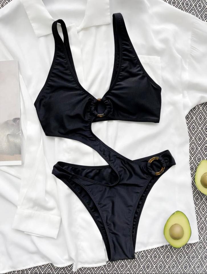Một mảnh bất đối xứng-duoc-ban-tai-SAND + SKY ( Beachwear )