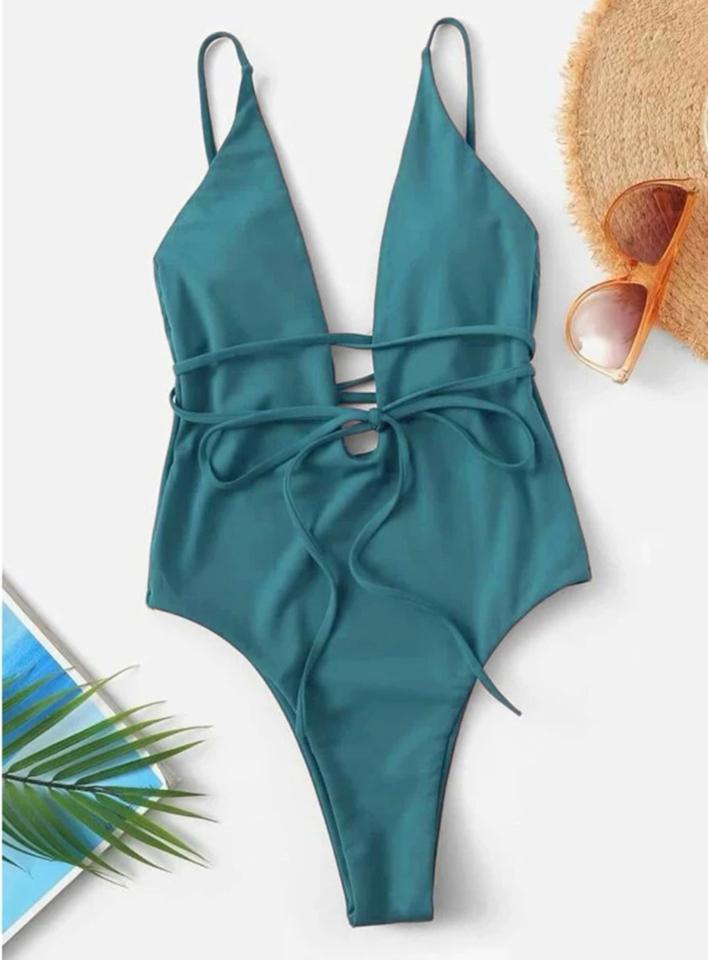 Một mảnh cổ V gợi cảm-duoc-ban-tai-SAND + SKY ( Beachwear )