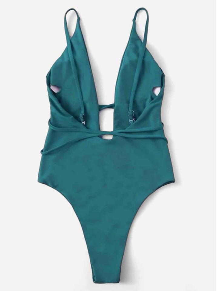 Một mảnh cổ V gợi cảm-duoc-ban-tai-SAND + SKY ( Beachwear )