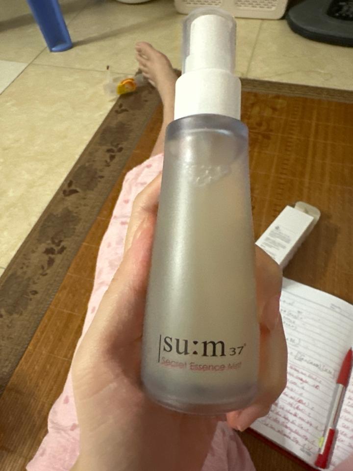 Xịt khoáng Sum vàng 60ml-duoc-ban-tai-Thu Huong Hoang- Mỹ Phẩm Hàn chính hãng