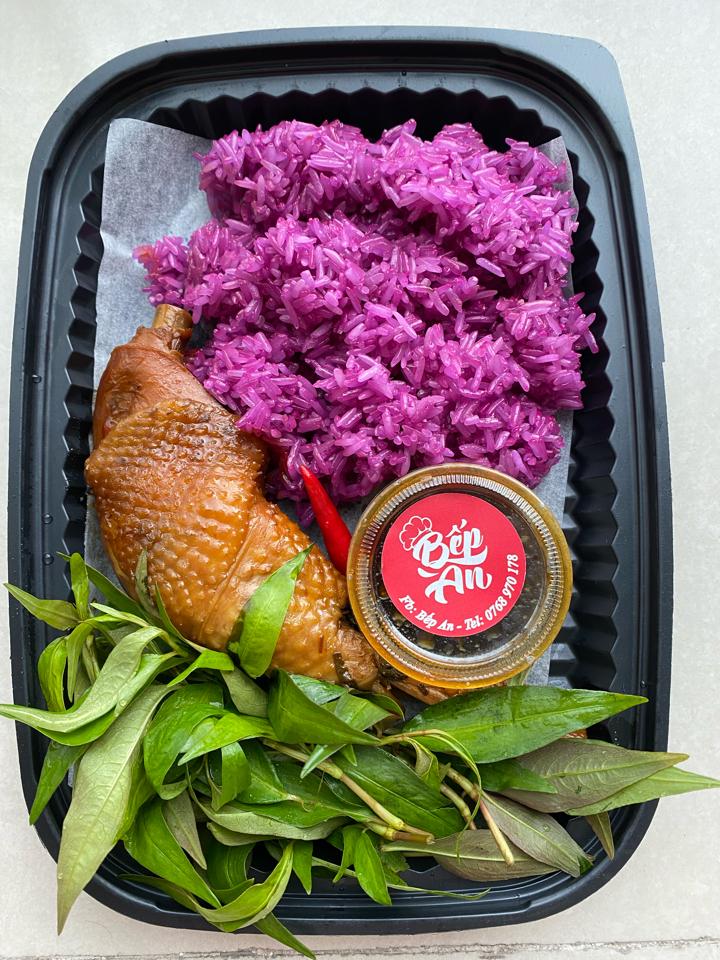 Xôi Đùi Gà Ta Mắm Nhỉ-duoc-ban-tai-Bếp An