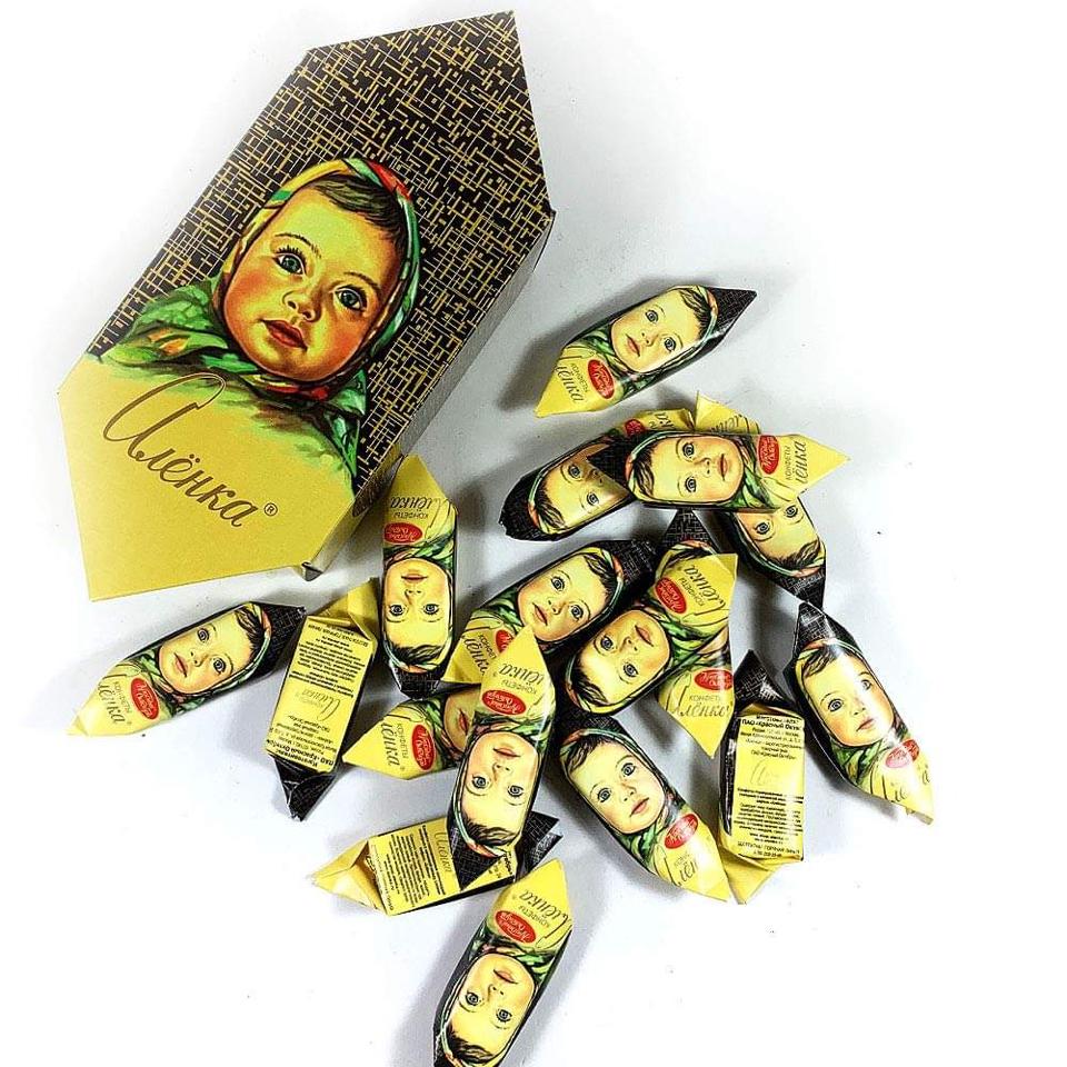 Chocolate cô bé Nga Alenka Uniconf -duoc-ban-tai-Ly Vy