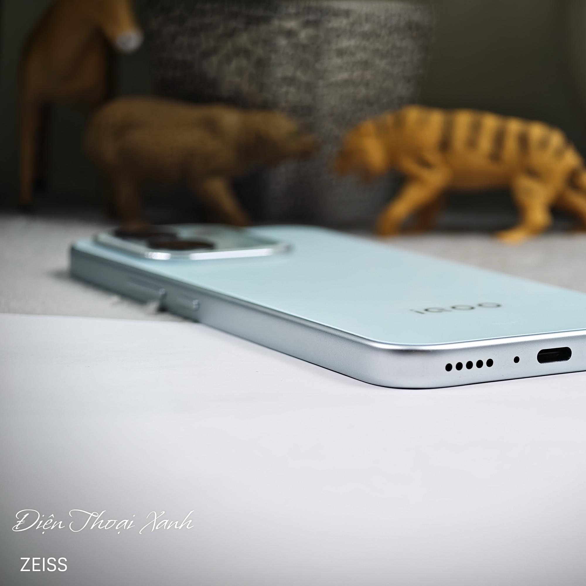iQOO Z11s 12/256G - 83214-duoc-ban-tai-Điện Thoại Xanh