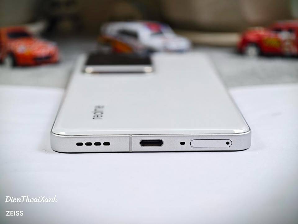 Realme GT6 12/256G - 07992-duoc-ban-tai-Điện Thoại Xanh