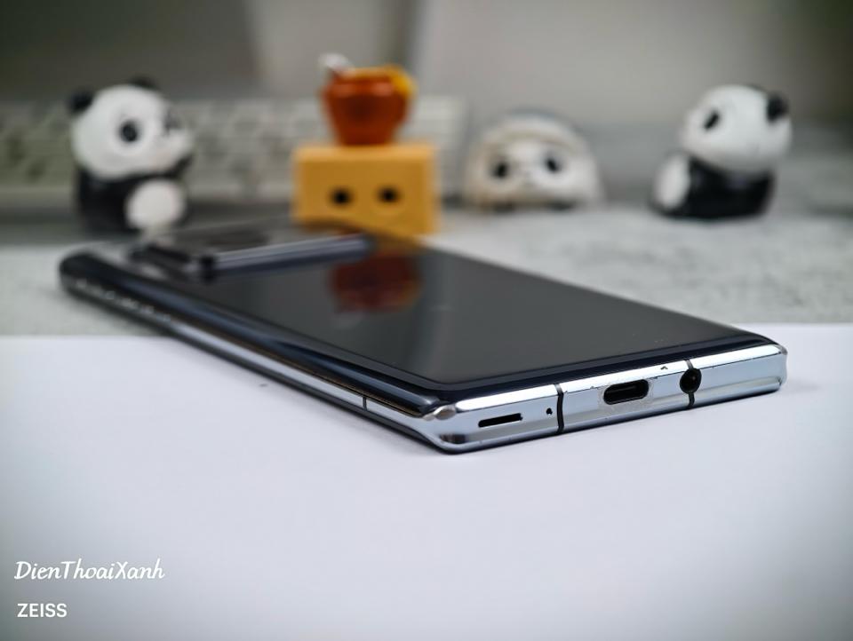 Sharp Aquos R6 12/128G - 60701-duoc-ban-tai-Điện Thoại Xanh