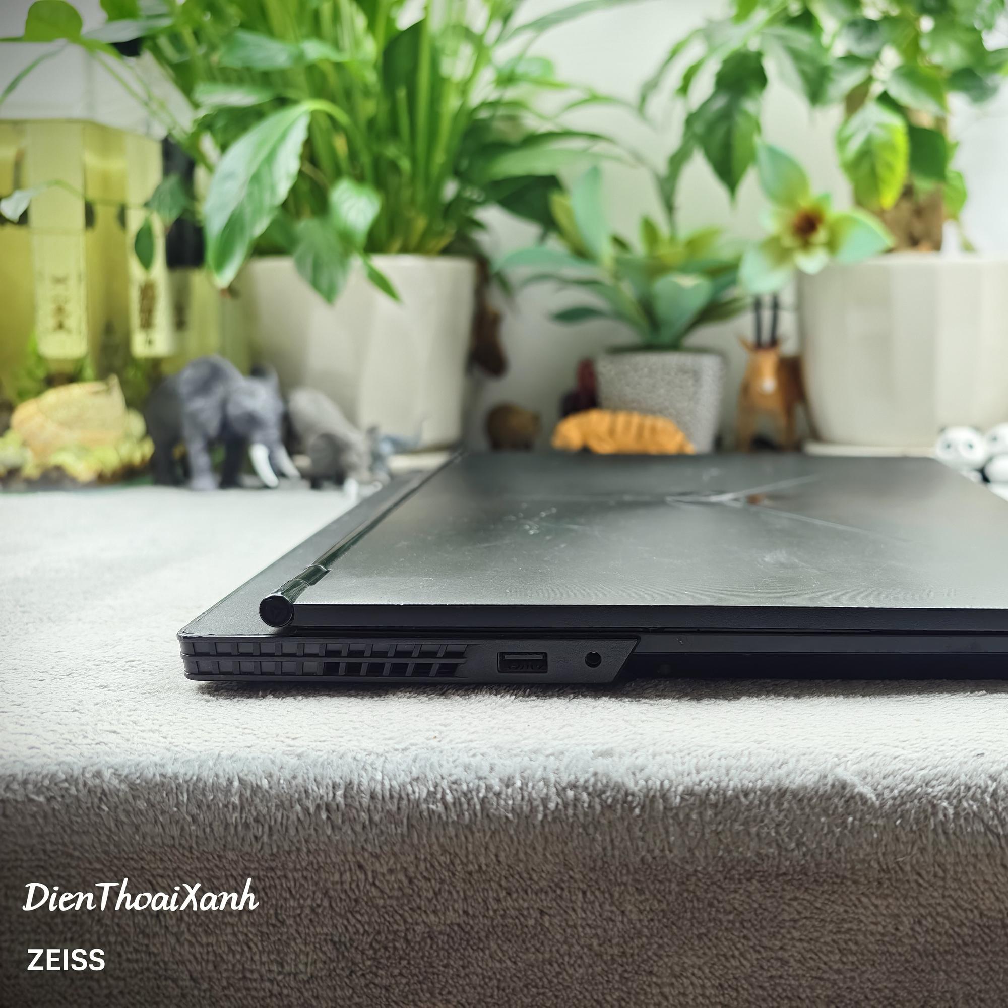 Lenovo Legion Y7000 2018 8/512G - 8FGXR-duoc-ban-tai-Điện Thoại Xanh