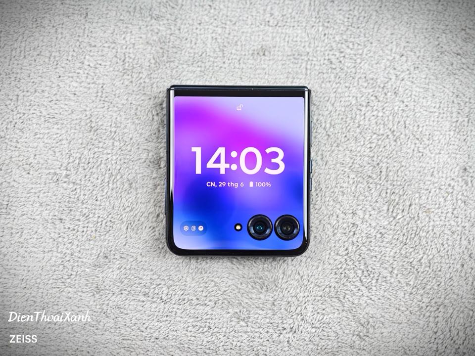 Motorola Razr+ 2024(Razr 50 Ultra) 12/256G - 79571-duoc-ban-tai-Điện Thoại Xanh