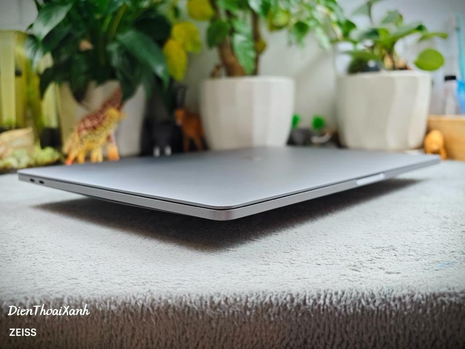 Macbook Pro 2019 15 inch 16/512G - 8LVCF-duoc-ban-tai-Điện Thoại Xanh