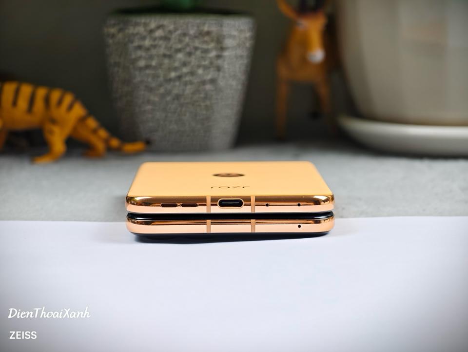 Moto Razr 50 Ultra 12/256G - 85897-duoc-ban-tai-Điện Thoại Xanh