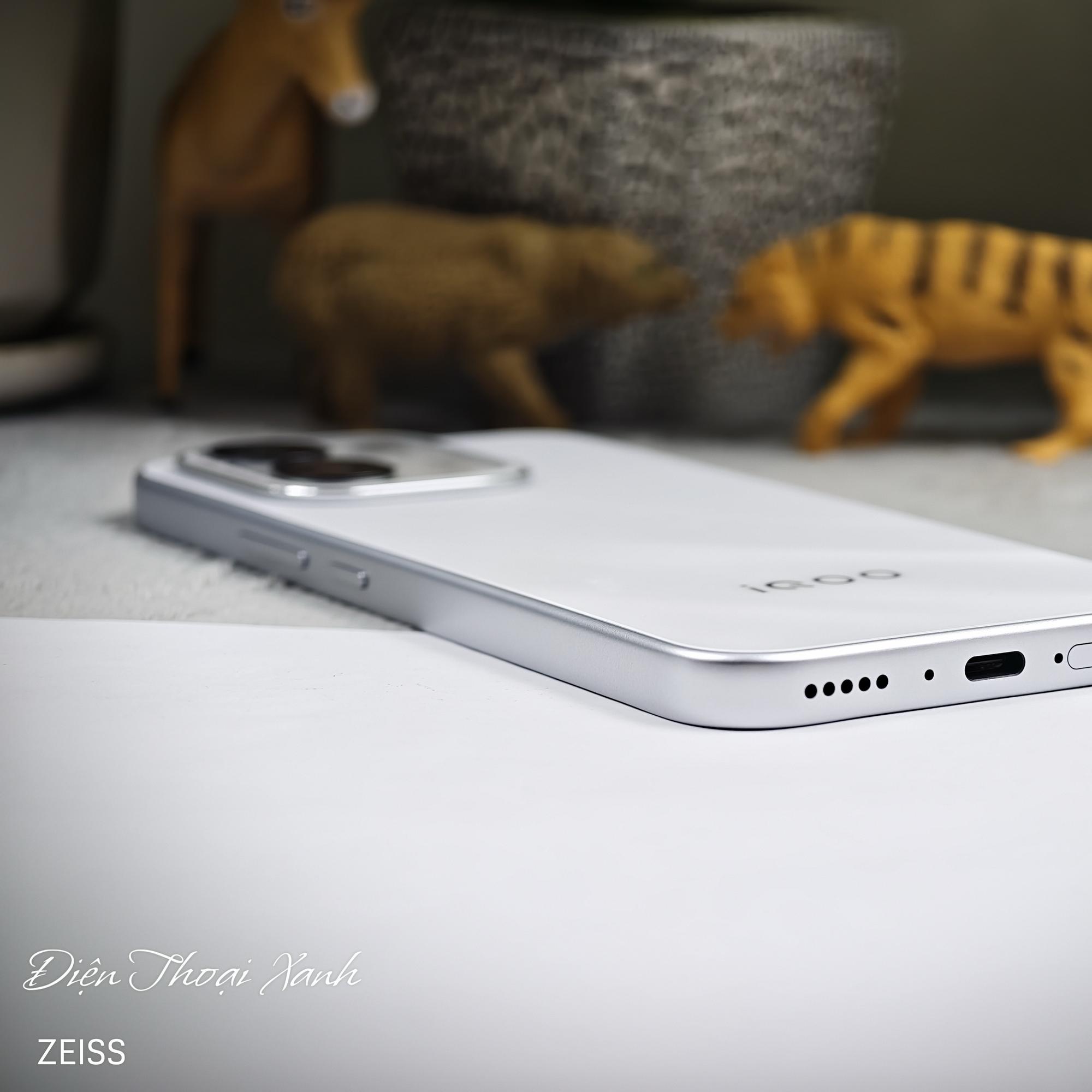 iQOO Z11s 12/256G - 86553-duoc-ban-tai-Điện Thoại Xanh