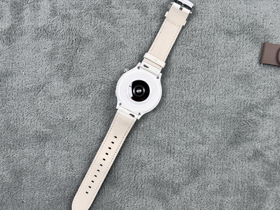 Huawei Watch GT3 Pro 43mm - 00468-duoc-ban-tai-Điện Thoại Xanh