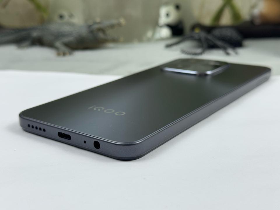 IQOO Z9x 8/128G - 92990-duoc-ban-tai-Điện Thoại Xanh