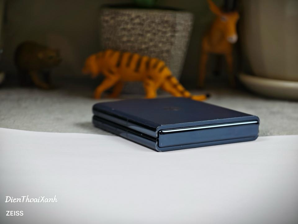 Motorola Razr 50 Ultra 12/256G - 64197-duoc-ban-tai-Điện Thoại Xanh