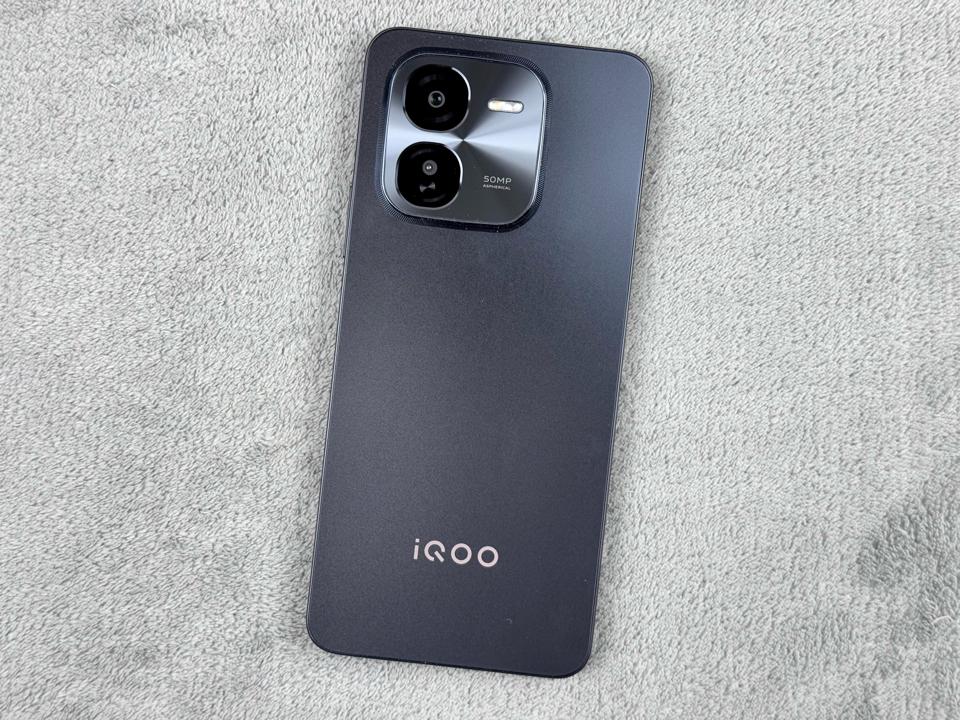 IQOO Z9x 8/128G - 92990-duoc-ban-tai-Điện Thoại Xanh