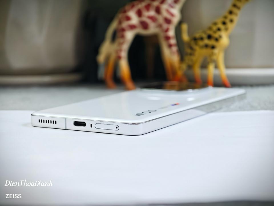 iQOO 12 12/512G - 45372-duoc-ban-tai-Điện Thoại Xanh