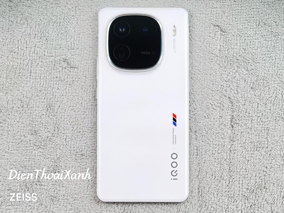 IQOO 12 12/512G - 32734-duoc-ban-tai-Điện Thoại Xanh