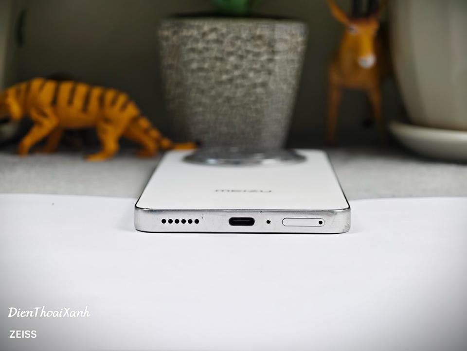 Meizu Lucky 08 8/256G - 73963-duoc-ban-tai-Điện Thoại Xanh