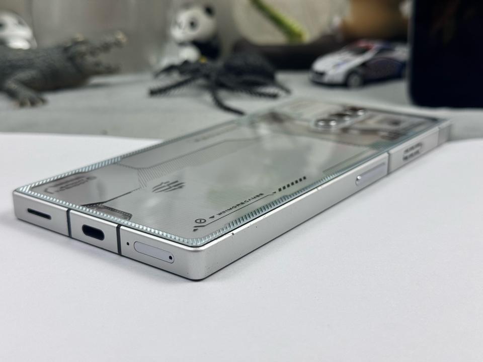 Điện Thoại Xanh . Redmi Magic 8 Pro 16/512G - 68827
