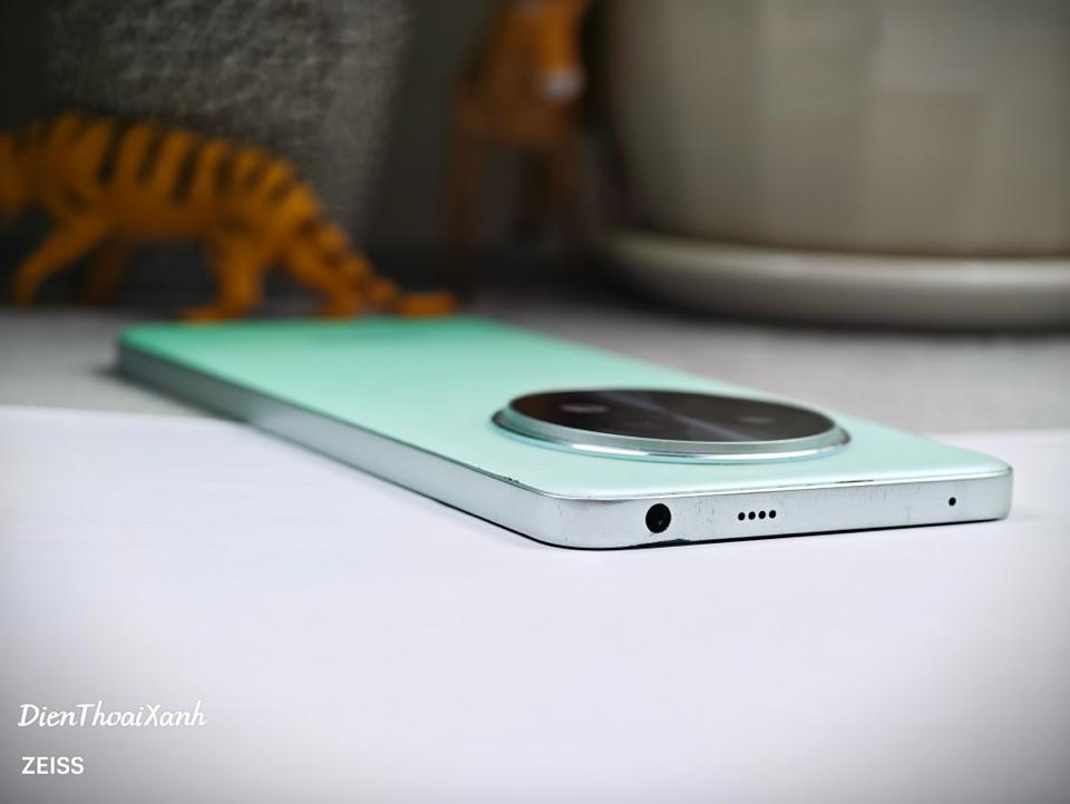 Realme 13 Pro 8/256G - 44935-duoc-ban-tai-Điện Thoại Xanh