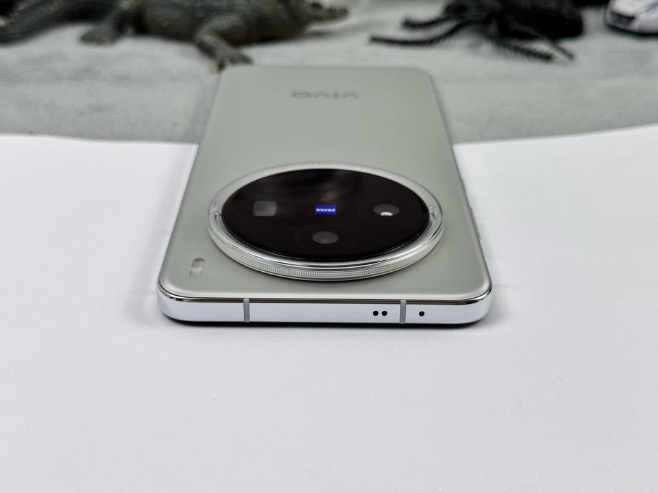 A. Vivo X200 12/512G - 05696-duoc-ban-tai-Điện Thoại Xanh